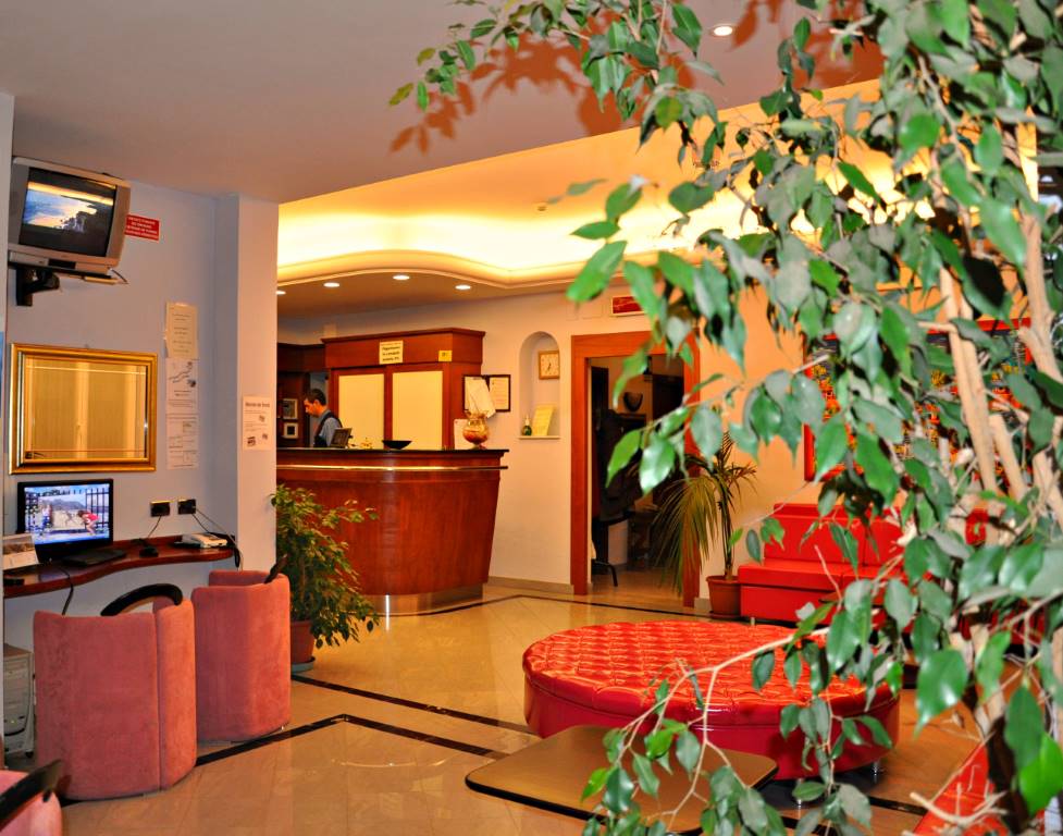 hotel marina di massa
