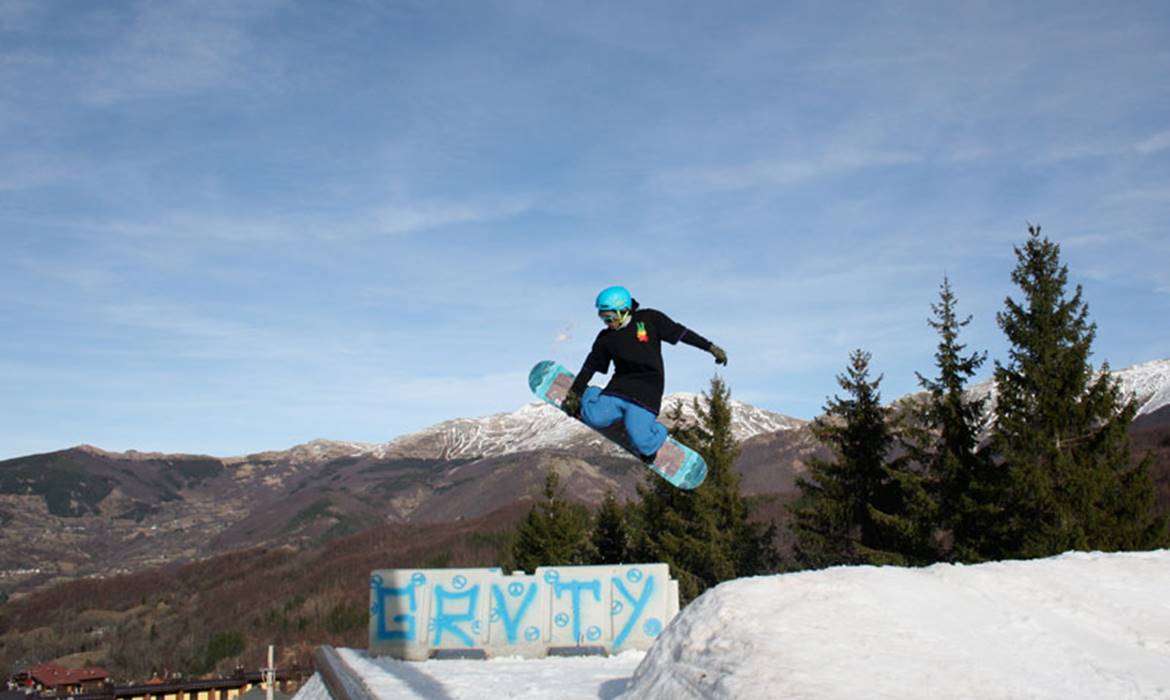 1 Scuola Sci Snowboard Abetone