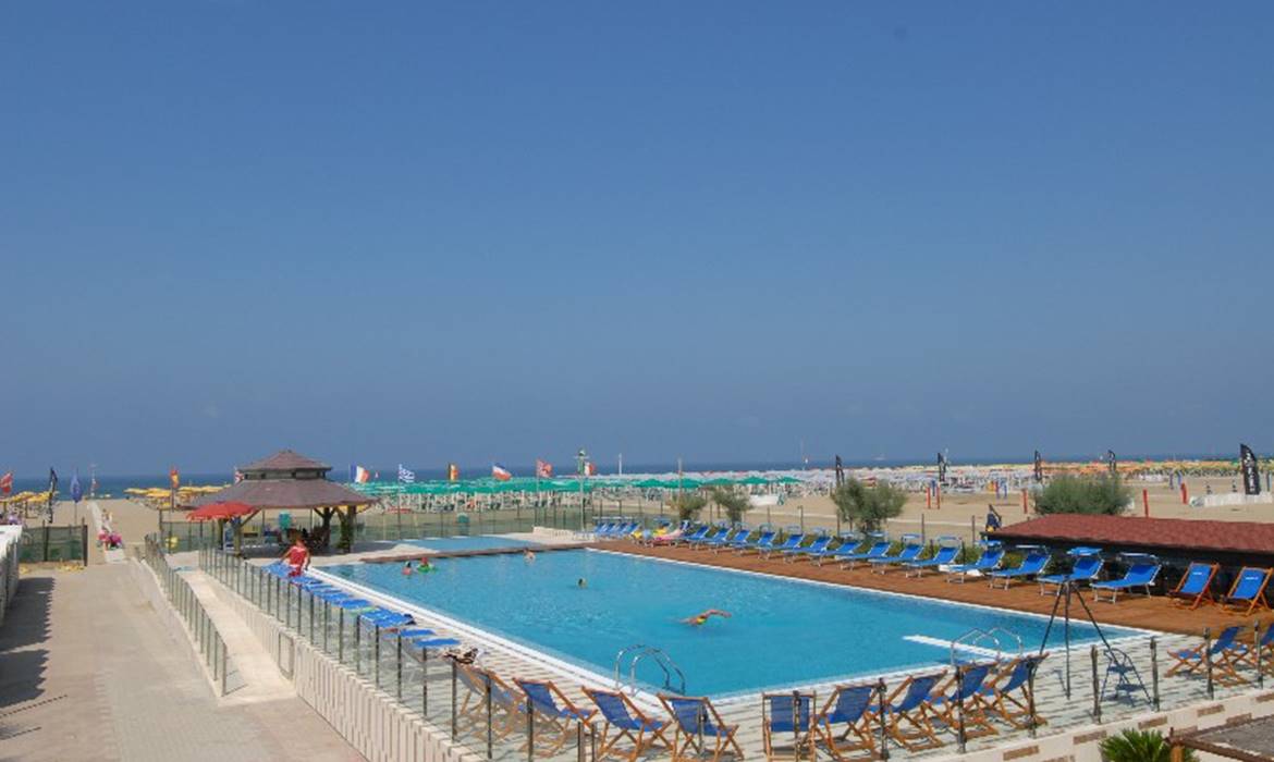 Bathing establishment Bagno Rossella Viareggio Bathing establishment Bagno Rossella Viareggio