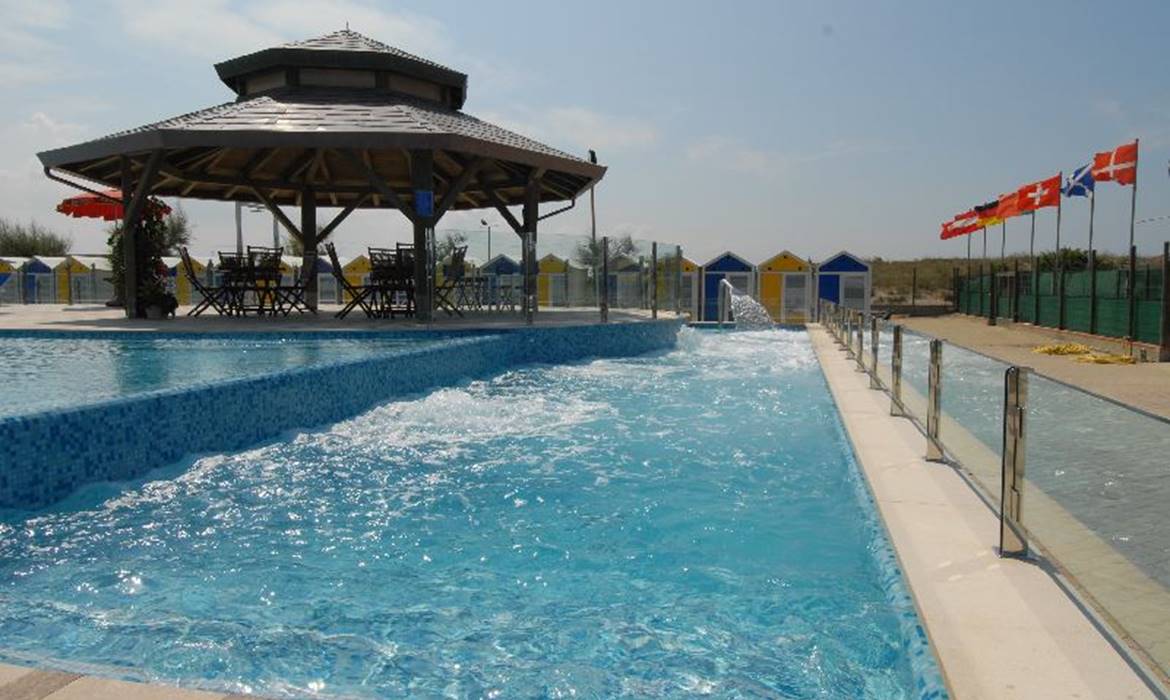 Bathing establishment Bagno Rossella Viareggio Bathing establishment Bagno Rossella Viareggio