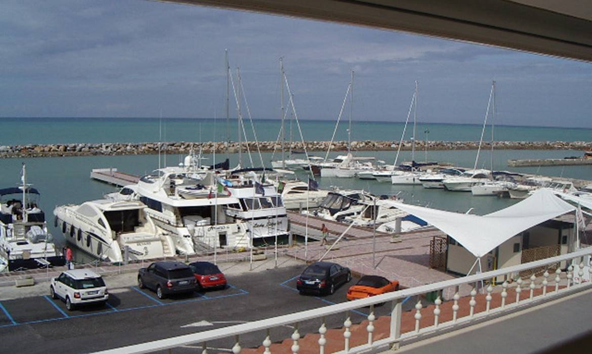 1 Villa Livia