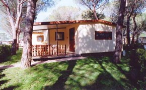 CAMPEGGIO ARCOBALENO VILLAGE